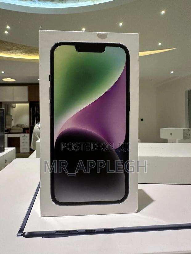 New Apple iPhone 14 128 GB Black photo 3