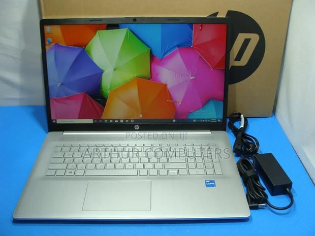 Laptop HP Pavilion 17 8GB Intel Core I5 SSD 256GB