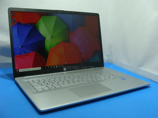 Laptop HP Pavilion 17 8GB Intel Core I5 SSD 256GB photo 9
