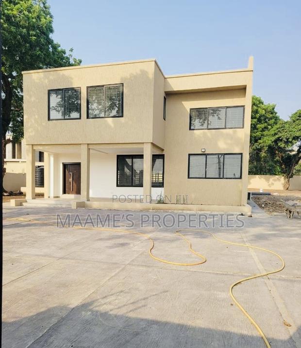 4 Bedrooms With 2 Bedrooms Bq, Cantonments, $6500/Month · Photo 2