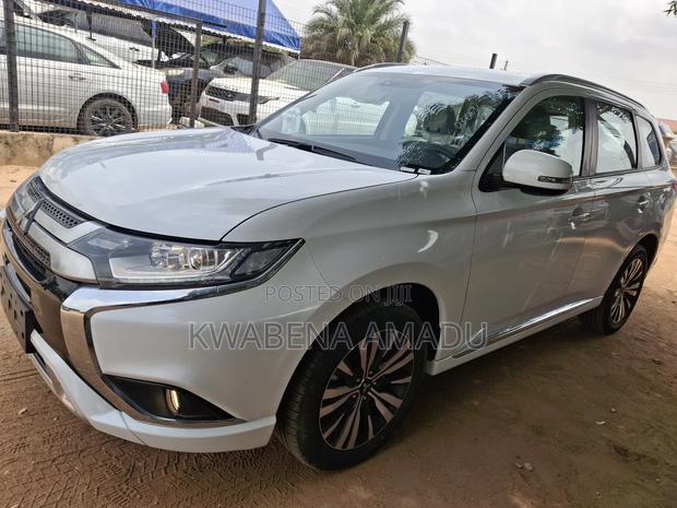 New Mitsubishi Outlander 2022 White