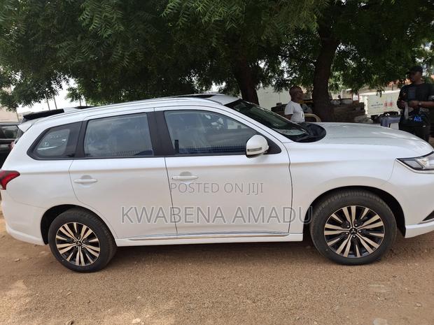 New Mitsubishi Outlander 2022 White