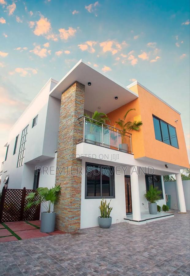Building Construction Company · Photo 3
