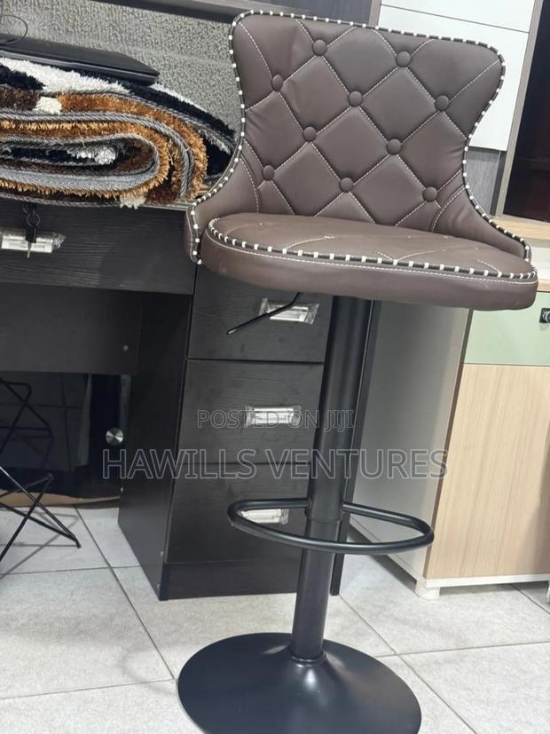 Luxury Barstool. · Photo 3