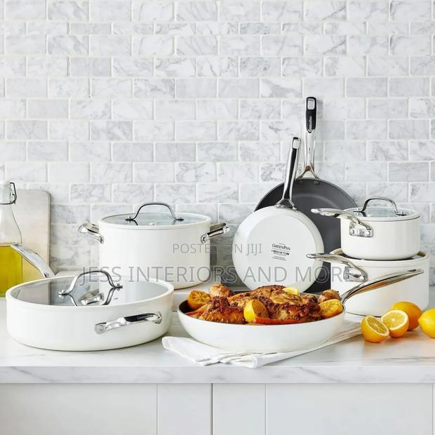 Greenpan Ceramic Non-Stick 11-Piece Cookware Set · Photo 4