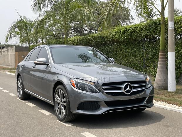 Mercedes-Benz C300 Luxury 4dr RWD Sedan (2.0L 4cyl 7A) 2015 Gray