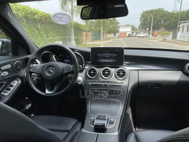 Mercedes-Benz C300 Luxury 4dr RWD Sedan (2.0L 4cyl 7A) 2015 Gray