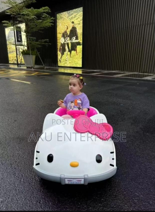 Hello Kitty Kids Rideon Car Remote Control · Photo 3