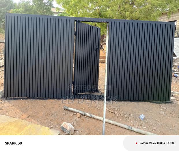 New Modern Gate photo 2