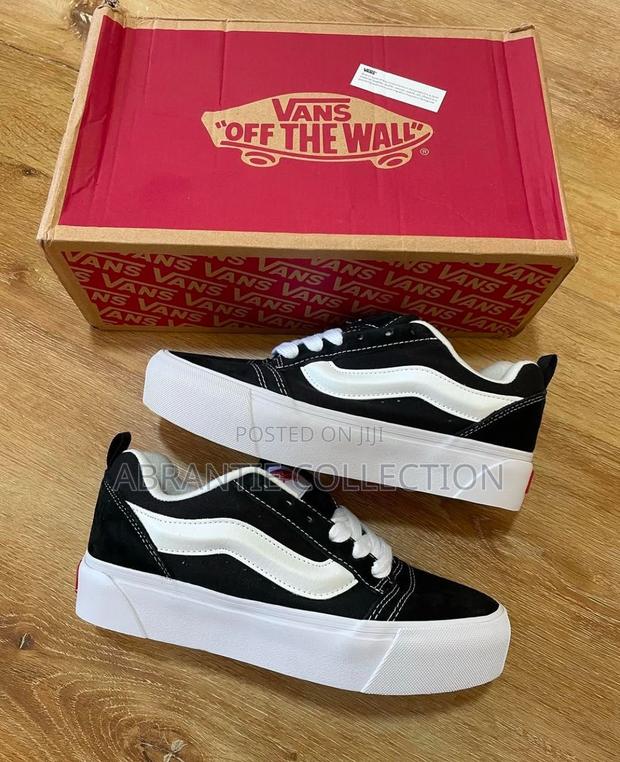Vans Knu Skool Black/White High Sole · Photo 3