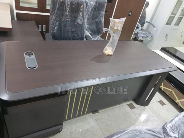 Office Desk Serene Asani Quare · Photo 1