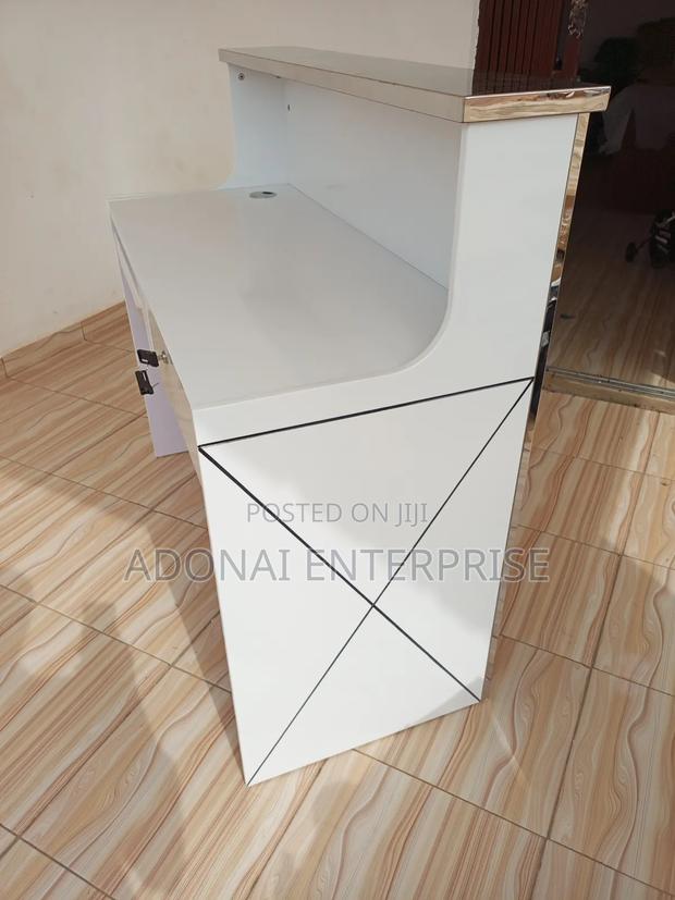 Receptionist Desk/ Front Desk · Photo 2