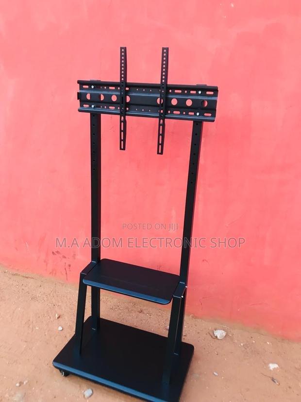Standing Mobile Tv Cart 32 - 70 Inch · Photo 2
