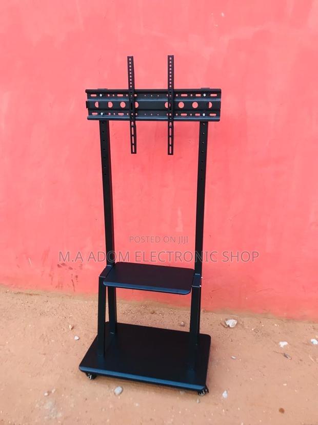 Roll Watch Tv Cart 32"-70" · Photo 2
