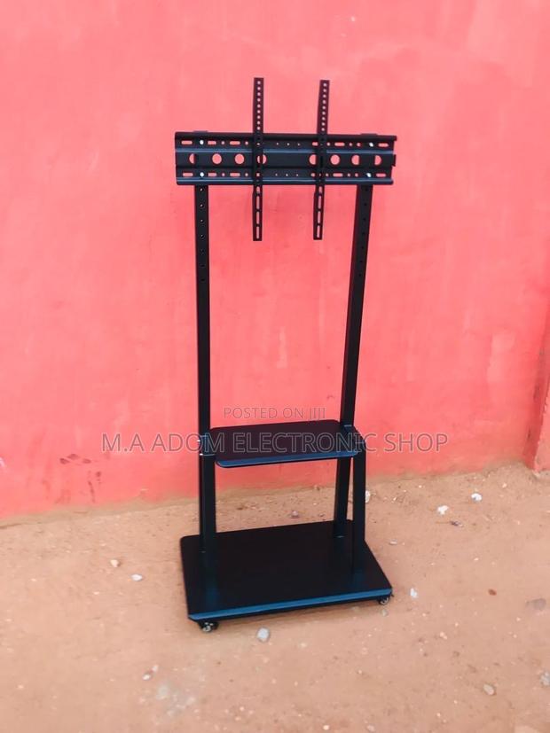 Portable Tv Cart 70 Inch Screen Ready · Photo 2