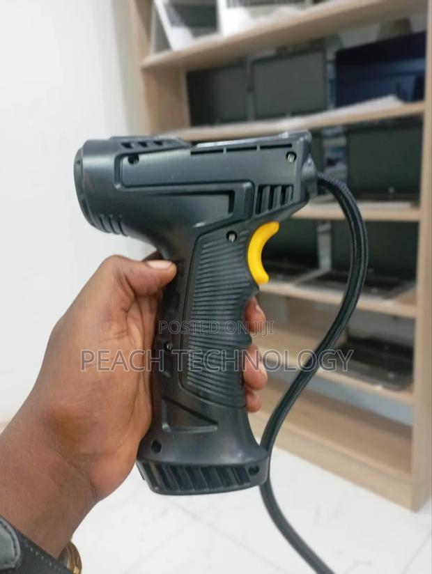 Rechargeable Car Tyre Inflator photo 3