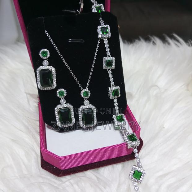 Beautiful Jewelry · Photo 3