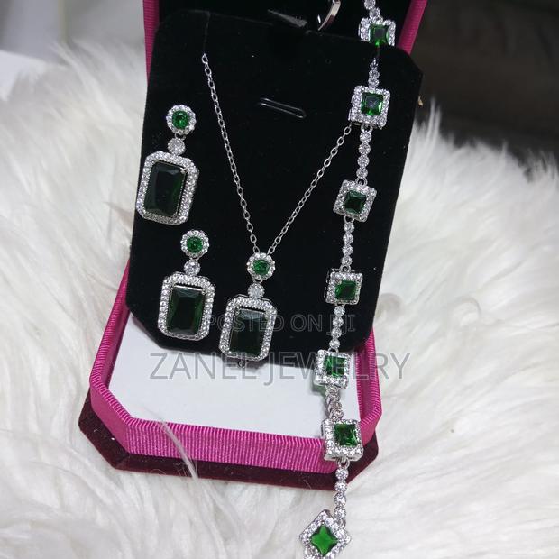 Beautiful Jewelry · Photo 4