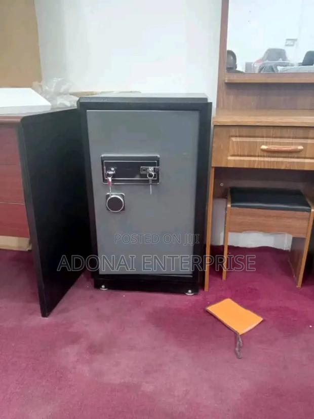 Fireproof Money Bank Vcggy45ww · Photo 1