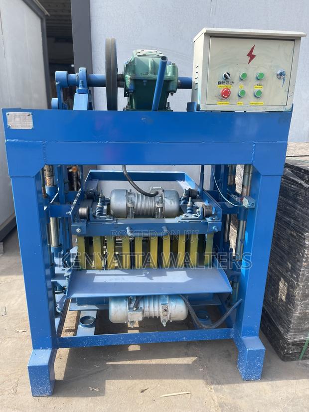 Block Moulding Machine photo 2
