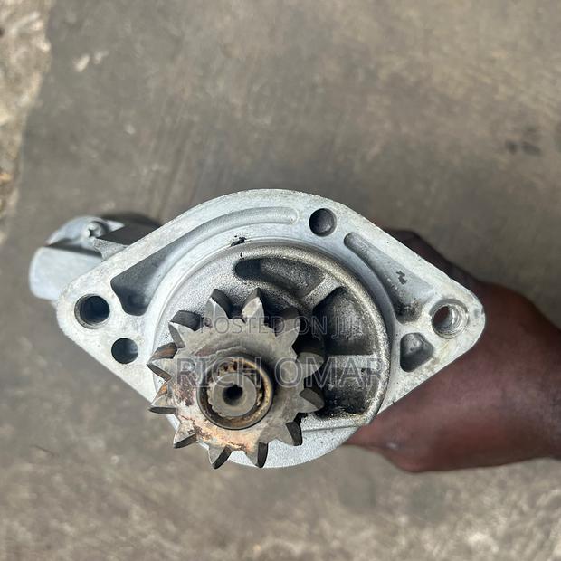 Nissan Np300 / Hardbody and Pathfinder Starter photo 2