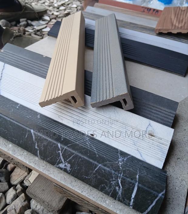 New L- Step Copings Available · Photo 4