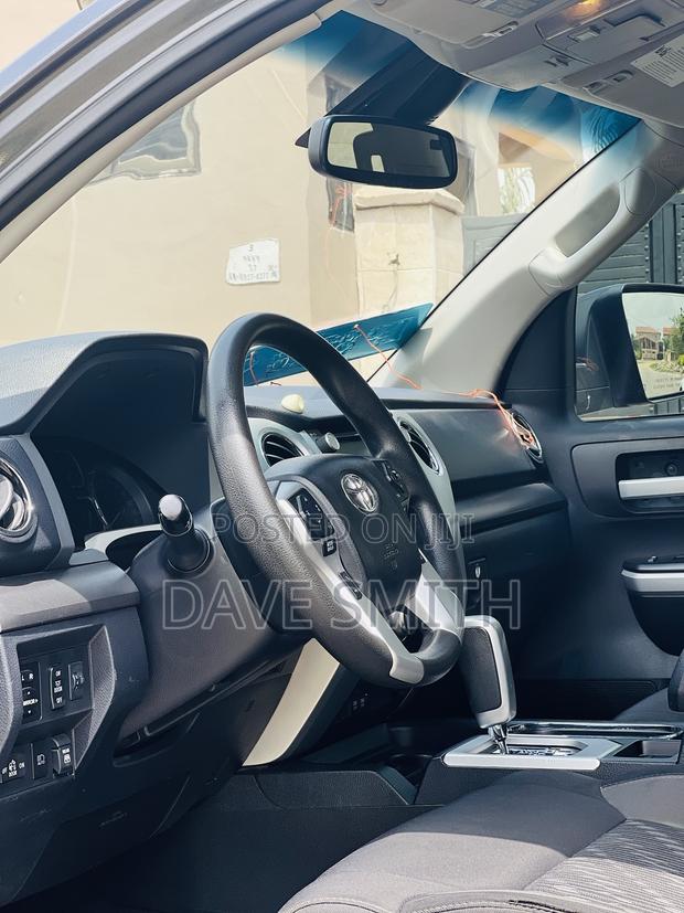 Toyota Tundra SR5 2021 Gray