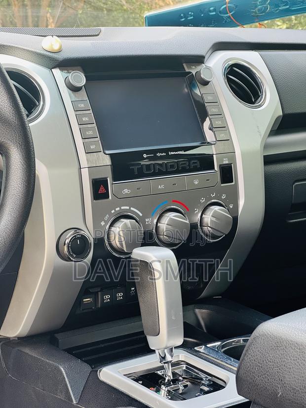 Toyota Tundra SR5 2021 Gray