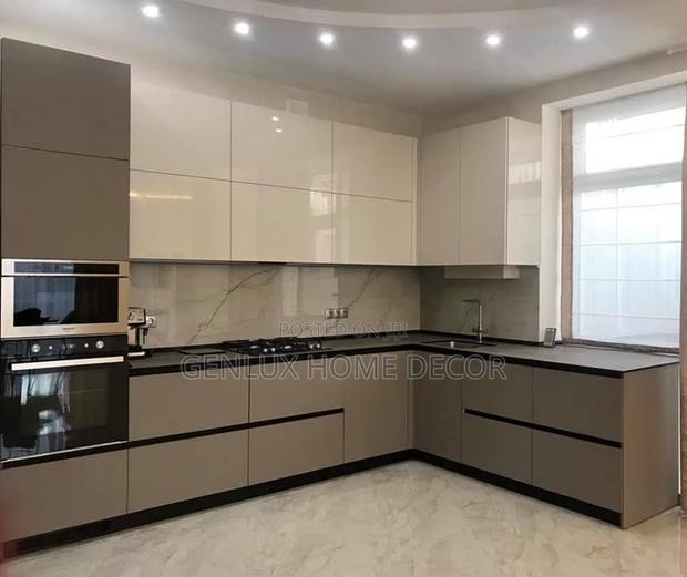 Water-Resistant Kitchen Cabinets for Maximum Durability · Photo 2