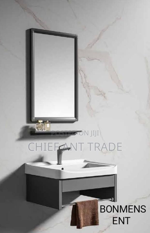 Mini Basin With Mirror Glass Stand Zjg5036 · Photo 4
