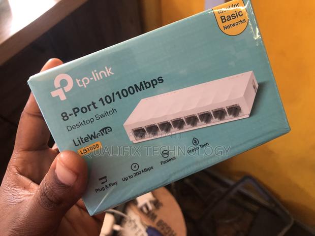 Tp Link 8ports · Photo 1