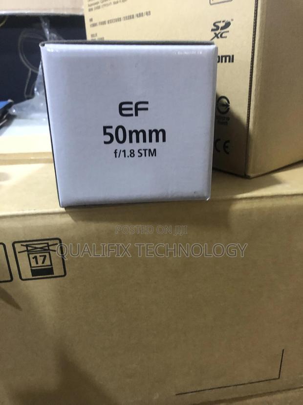 Canon 50mm Lens photo 2