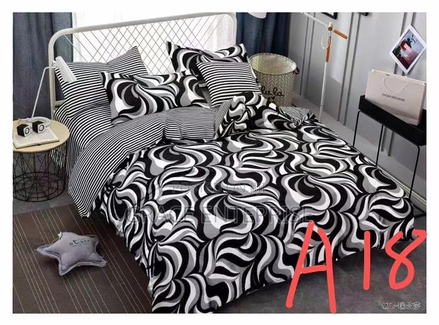 Ultra Modern 2 Bedsheets 4 Pillowcases · Photo 2
