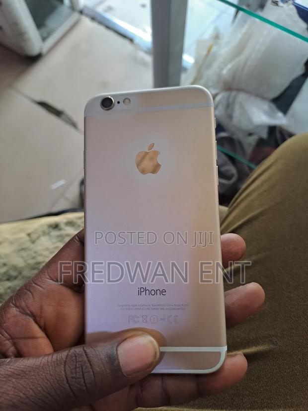 Apple iPhone 6 16 GB Gold photo 3