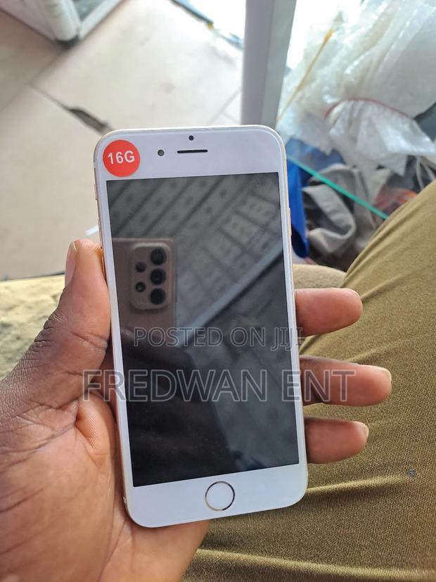 Apple iPhone 6 16 GB Gold