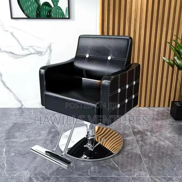 Barbershop Barber Chair · Photo 3