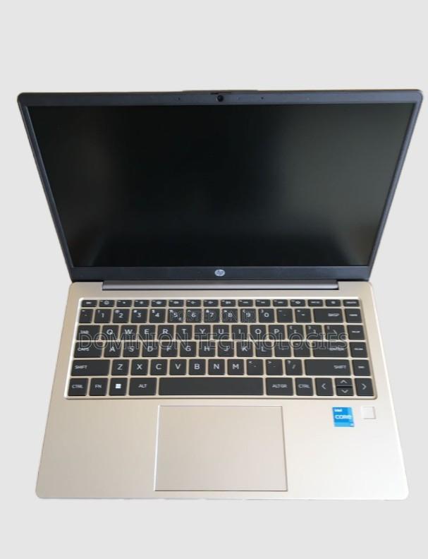 New Laptop HP 240 G9 8GB Intel Core i3 SSD 512GB · Photo 4
