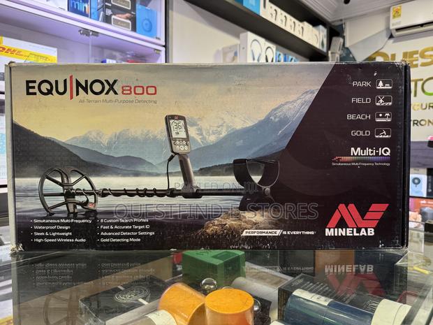 Minelab Equinox 800 Metal and Gold Detector