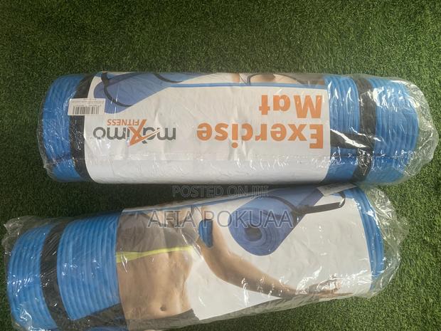 Thick Yoga Mat · Photo 4
