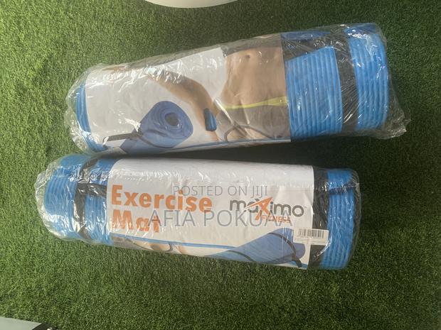 Thick Yoga Mat · Photo 3
