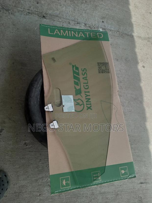 Mazda Cx 5 2018 Front Door Glass Double Type photo 2