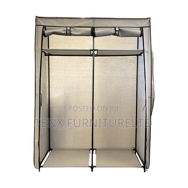Wardrobe Non-Woven (Met Tube ) · Photo 4
