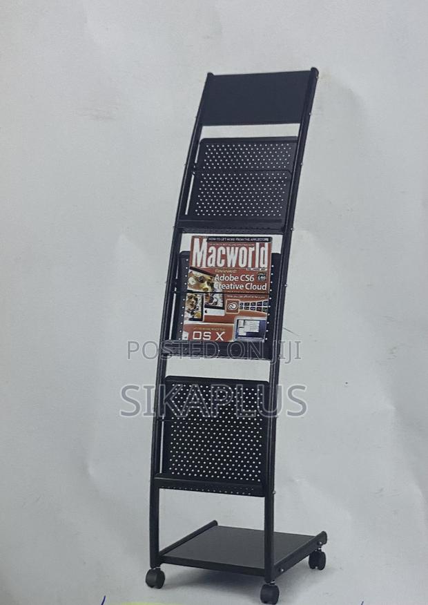 Magazine Rack · Photo 3
