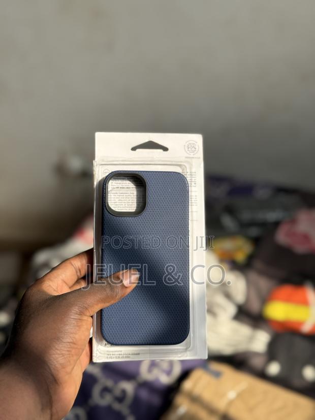 iPhone 13 / 14 Cases