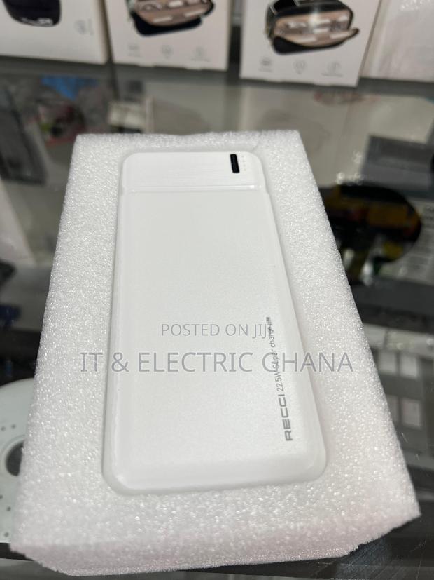 Recci Powerbank photo 5