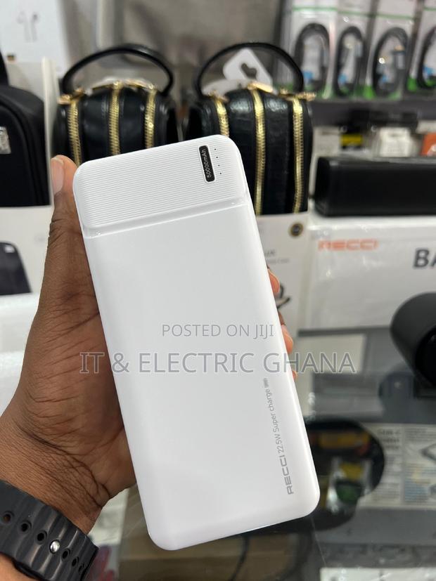 Recci Powerbank photo 6