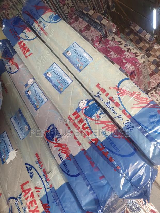 Latex Foam Orthopedic Queen Size Mattress photo 2