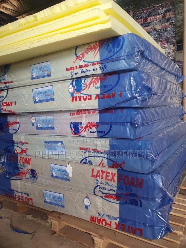 Latex Foam Orthopedic Queen Size Mattress photo 3