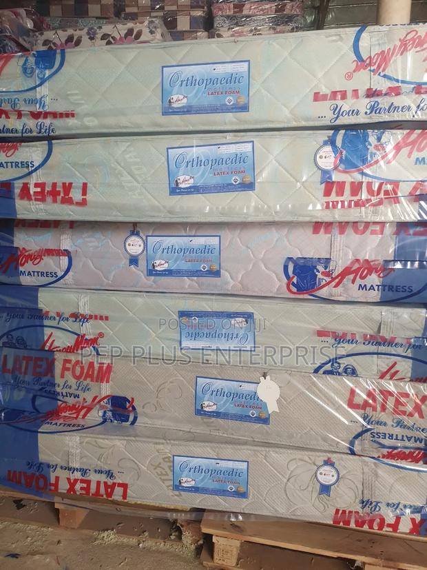 Latex Foam Orthopedic Queen Size Mattress photo 5