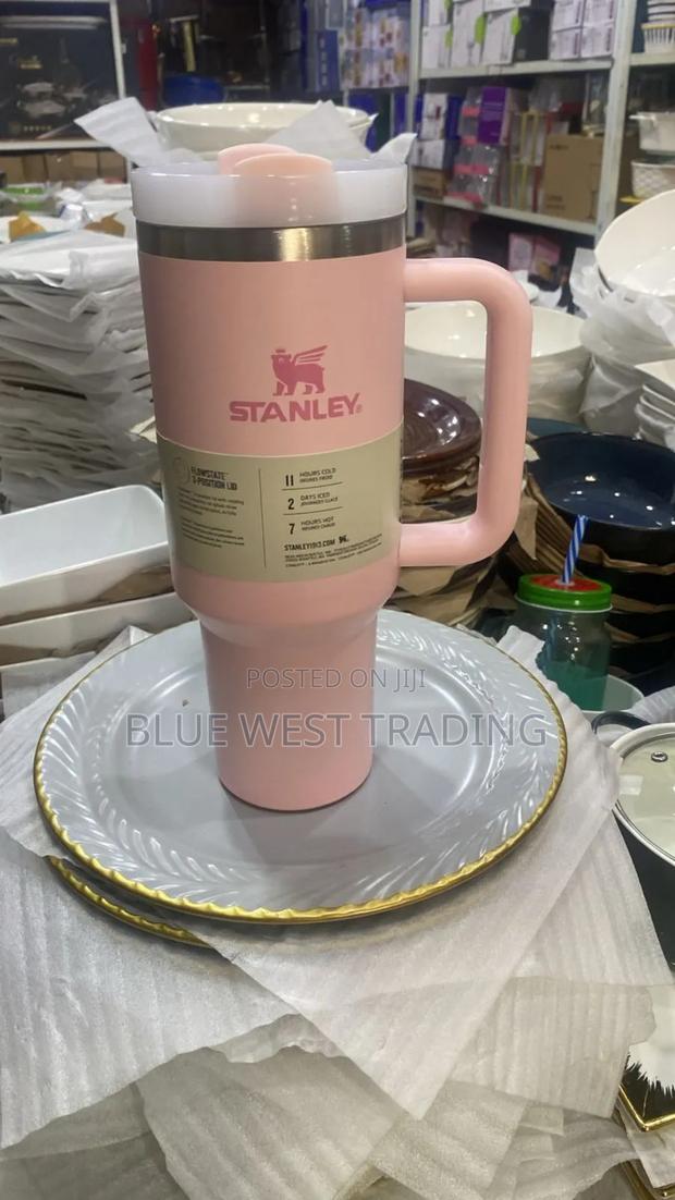 Stanley Cup (Baby Pink) · Photo 2